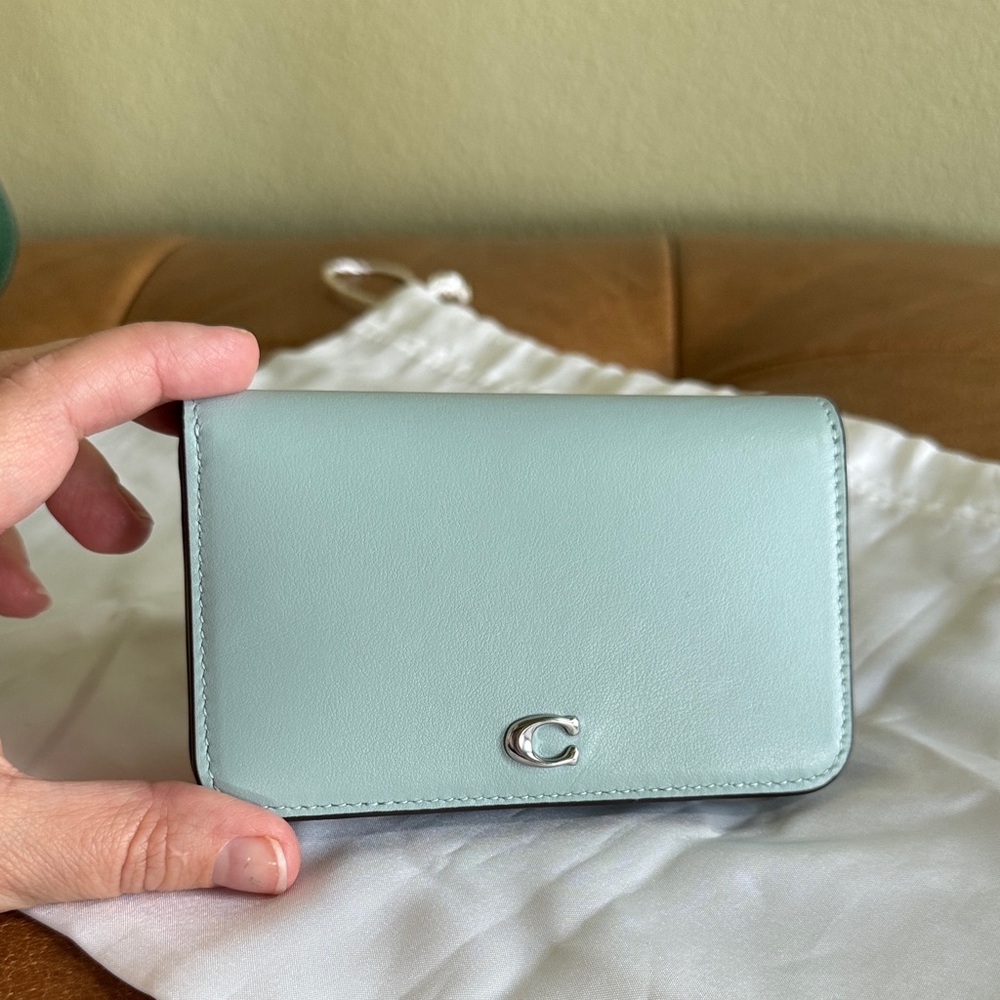 Coach “light blue” Essential Slim Card Case NWT